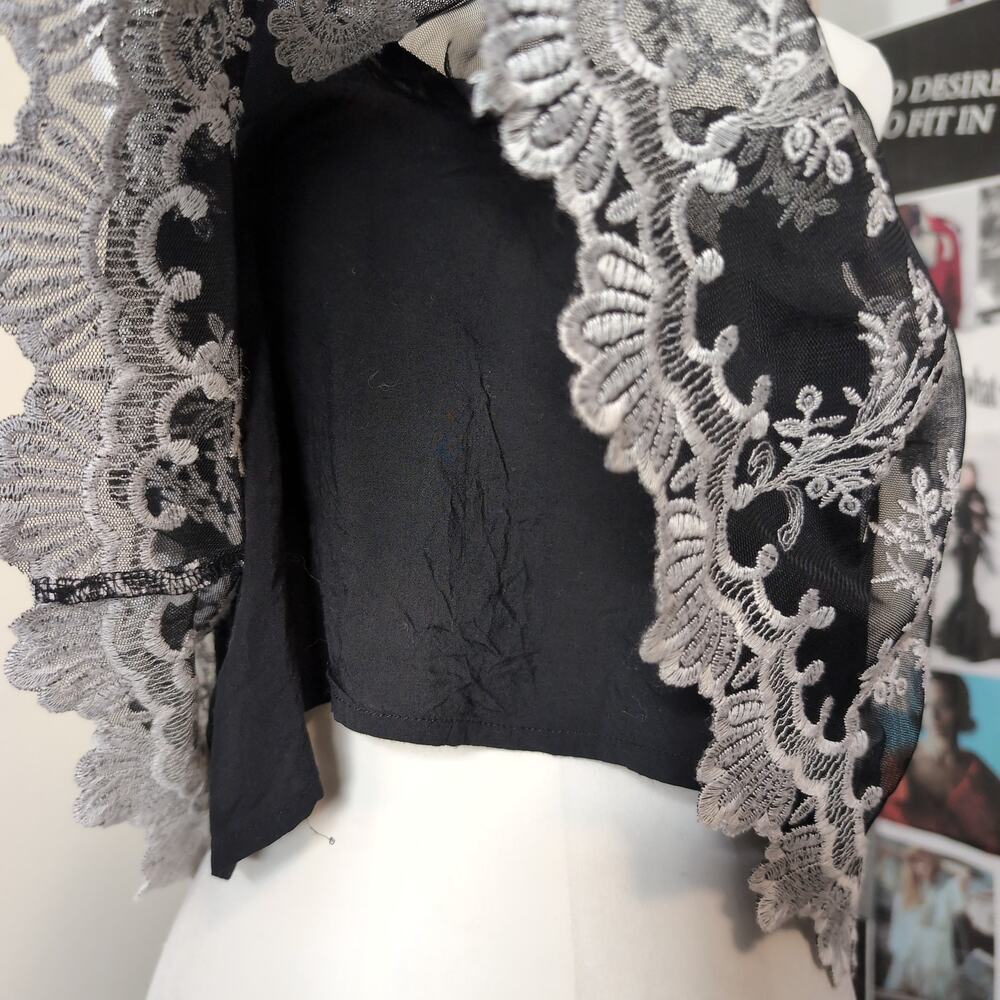 Embroidered Lace Boho Overlay Cami Crop Top - Picture 2 of 4
